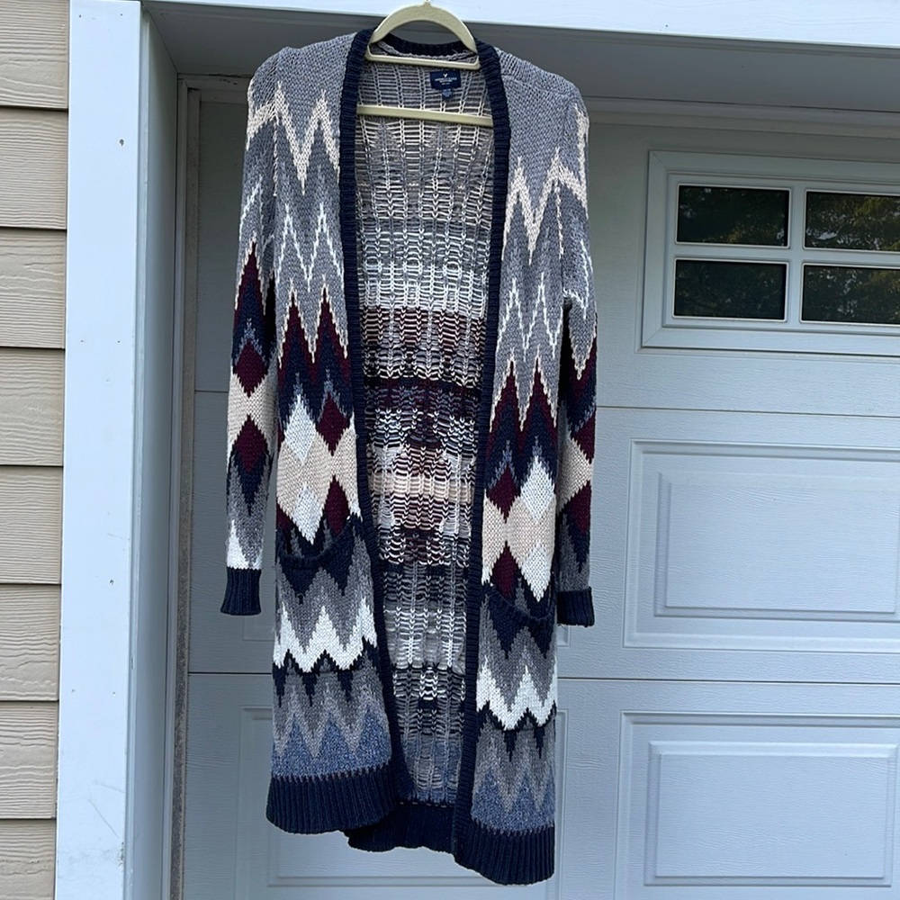 Like new American Eagle Long Cardigan.